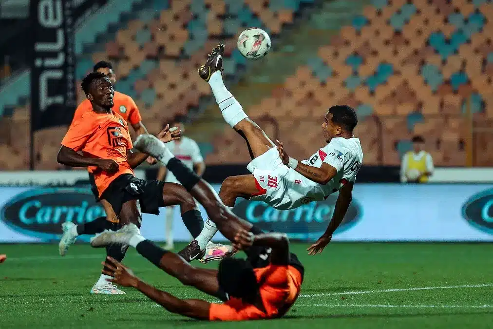 ما القناة الناقلة لمباراة الزمالك ضد البنك الأهلي وأين تشاهد الدوري المصري مجانًا؟