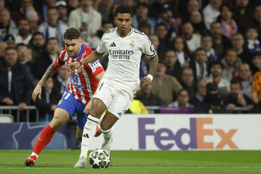 ما القناة الناقلة لمباراة ريال مدريد ضد أتلتيكو مدريد وأين تشاهد مباريات كأس السوبر الإسباني؟