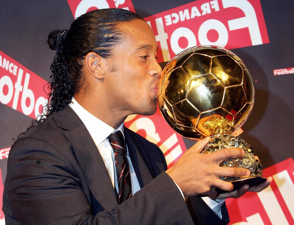 Ronaldinho será el encargado a coronar al Balón de Oro 2025. (Photo credit should read FRANCK FIFE/AFP via Getty Images)