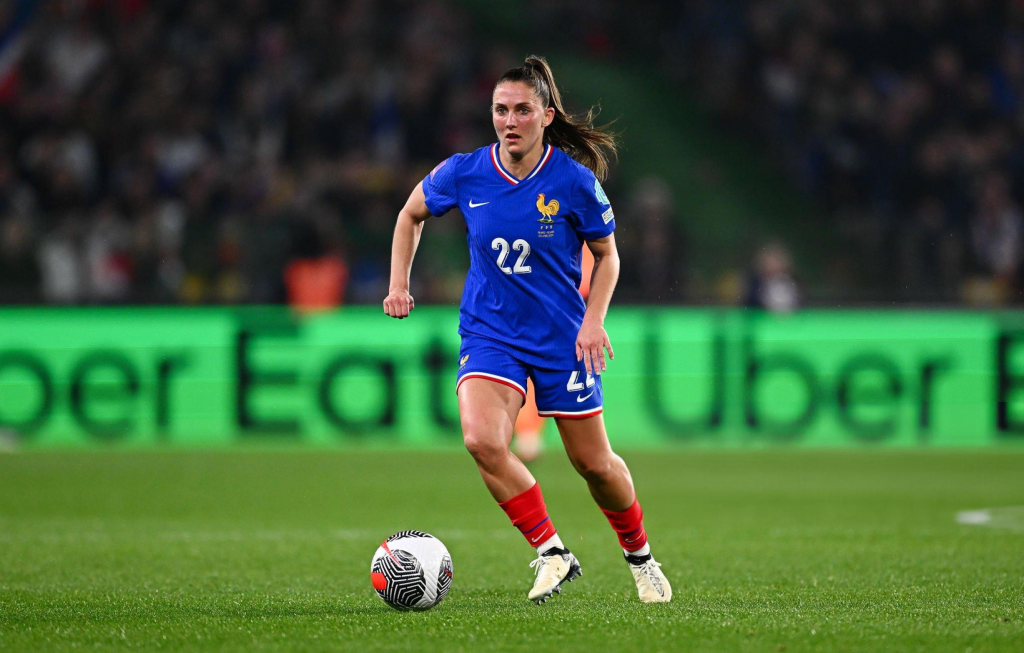 Eve Perisset con Francia en 2024