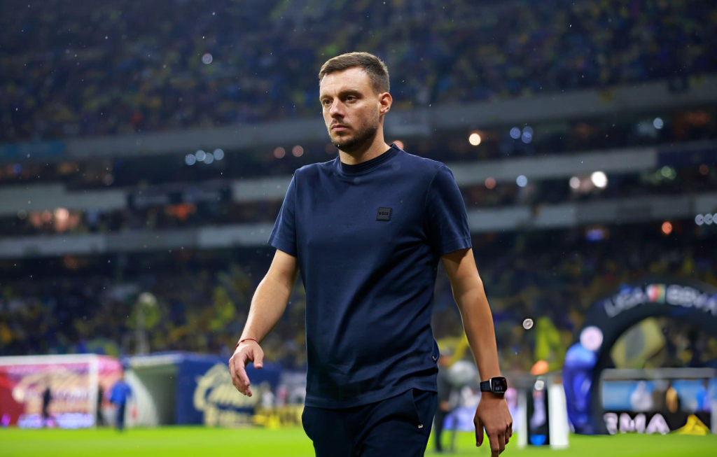 Martín Anselmi en Cruz Azul 2024