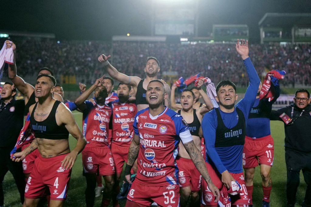 Xelajú vs Alajuelense (Photo by Edwin BERCIAN / AFP) (Photo by EDWIN BERCIAN/AFP via Getty Images)
