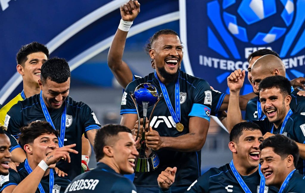 Cruz Azul busca seguir los pasos de Pachuca. (Photo by Noushad Thekkayil/NurPhoto via Getty Images)