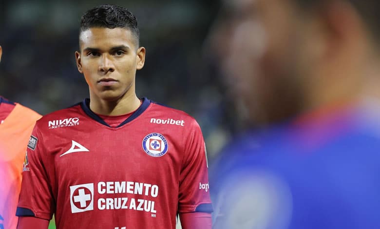 Kevin Mier de Cruz Azul, nominado a los premios The Best 2025