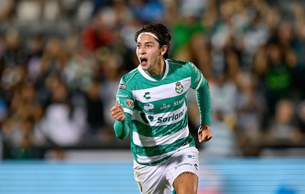 Jordan Carrillo con Santos Laguna en 2025