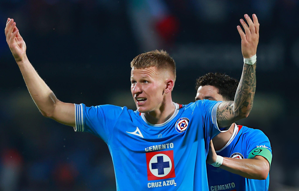 Mateusz Bogusz con Cruz Azul en 2025