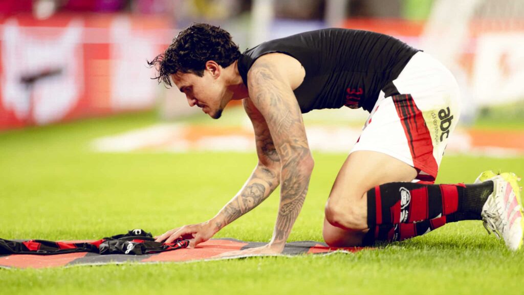 Pedro marcou o gol da vitória do Flamengo sobre o Fluminense.