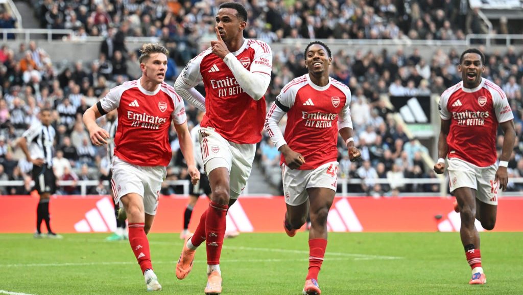 Gabriel Magalhães marcou nos acréscimos para garantir a vitória do Arsenal sobre o Newcastle
