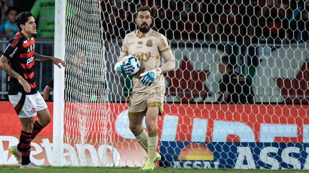 Walter, goleiro do Mirassol