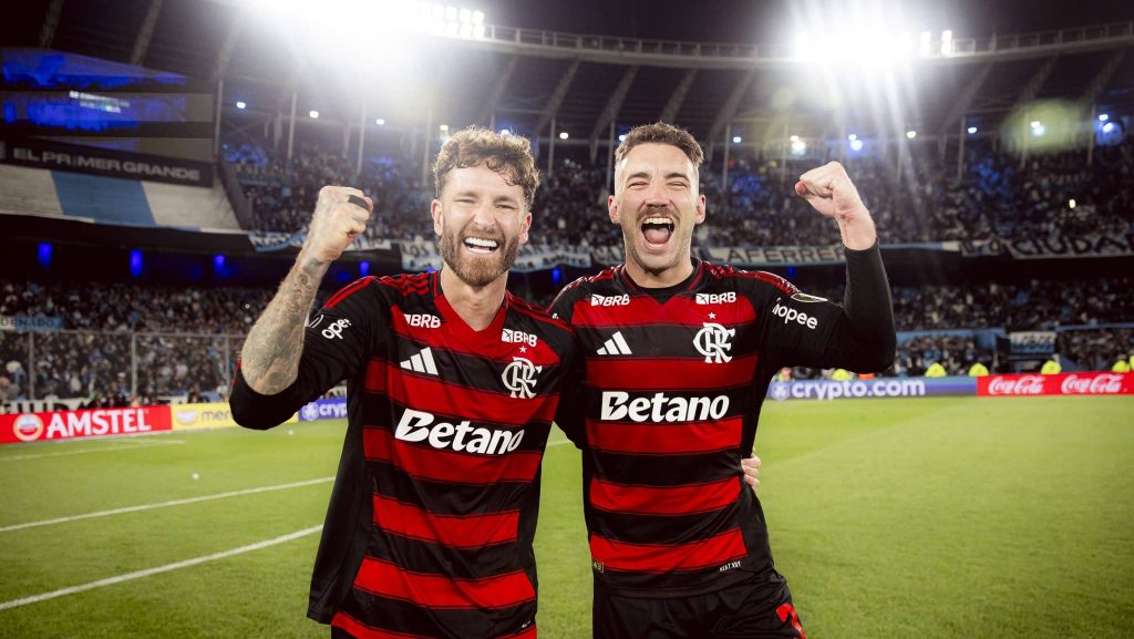 Léo Pereira e Léo Ortiz