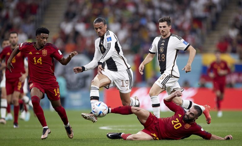 ساني وكارفخال من مباراة إسبانيا وألمانيا في كأس العالم 2020