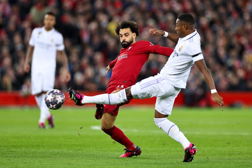 ديفيد ألابا - محمد صلاح - تاريخ مواجهات ريال مدريد ضد ليفربول (المصدر:Gettyimages)