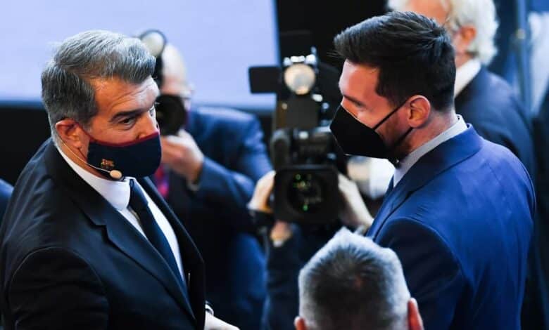 ليونيل ميسي - خوان لابورتا (المصدر:Gettyimages)