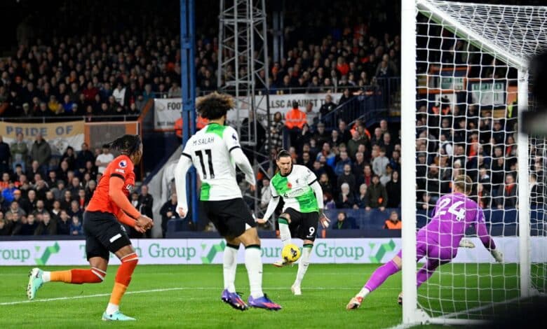 لوتون تاون ضد ليفربول