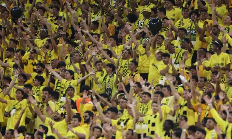 الاتحاد يُفاضل بين ثنائي برشلونة ولاعب باريس سان جيرمان لتدعيم دفاعه