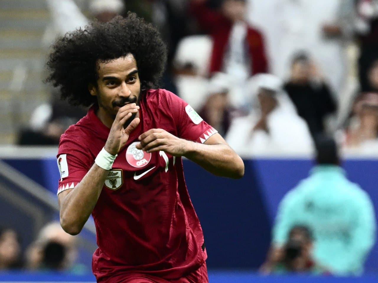 هداف آسيا.. 3 أندية سعودية تهدد استمرار أكرم عفيف مع السد القطري