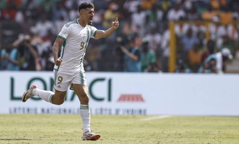 بغداد بونجاح - منتخب الجزائر