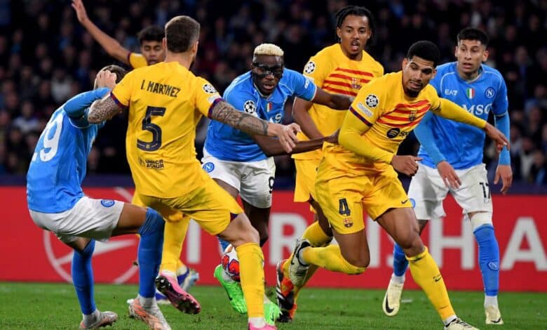 برشلونة ضد نابولي