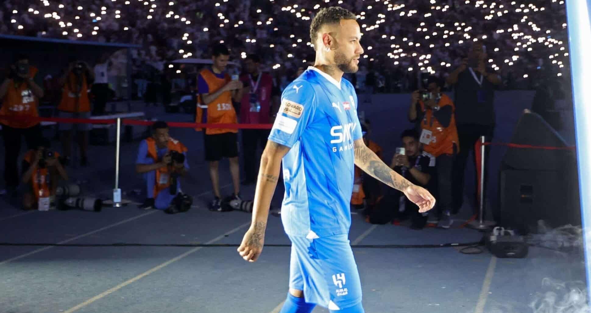 بطولات بدون مجهود وحضور تاريخي.. ماذا حدث لـ نيمار في 365 يومًا منذ تقديمه لاعبًا لـ الهلال؟