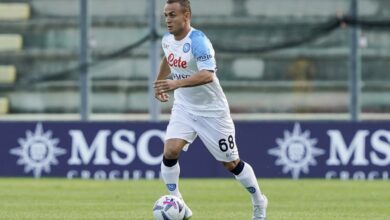 ستانيسلاف لوبوتكا - نابولي