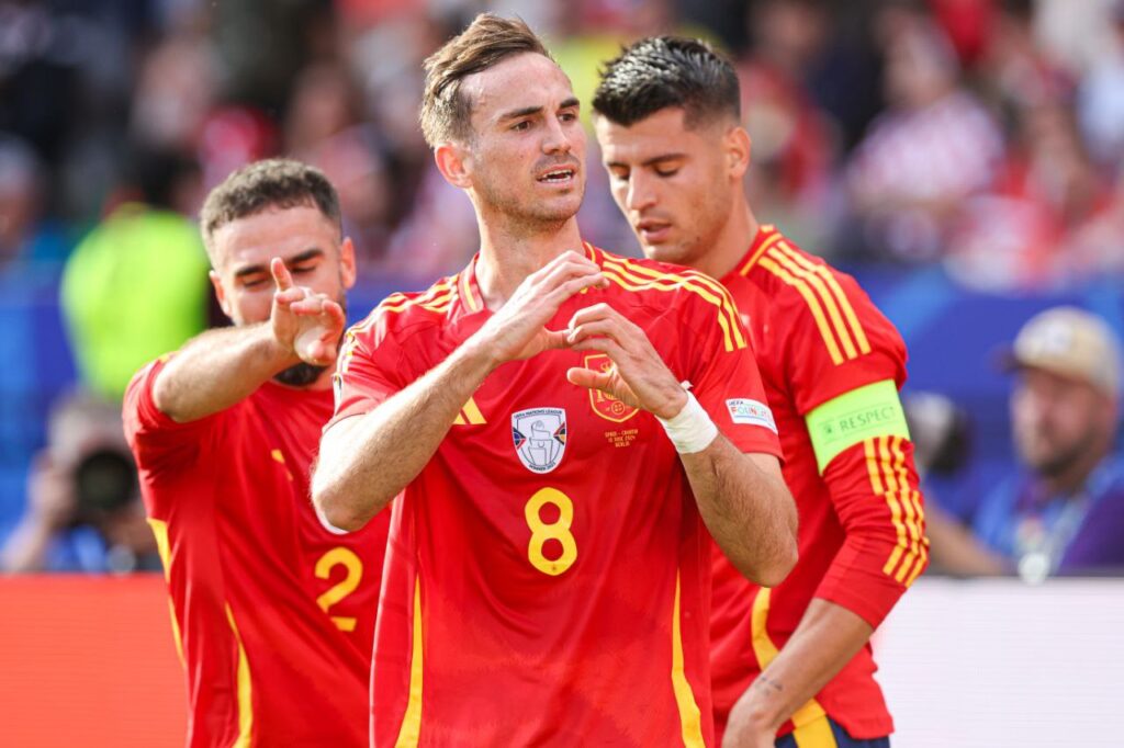 فابيان رويز - إسبانيا