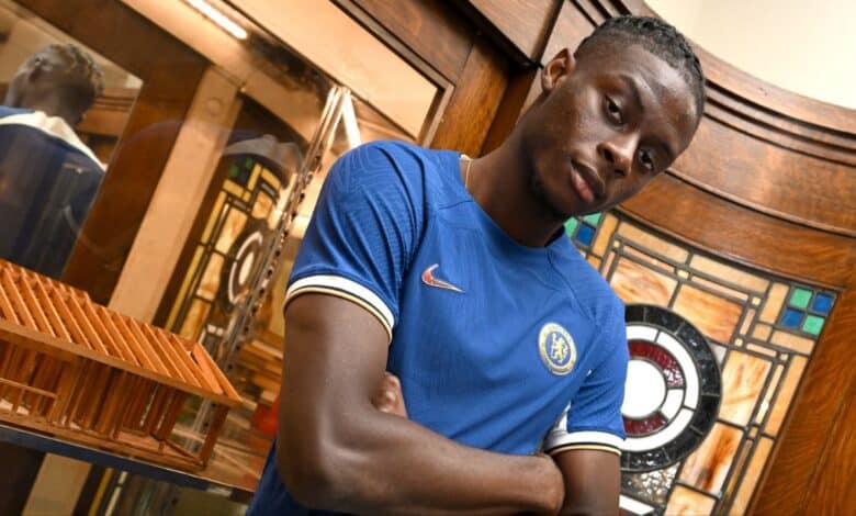 ليزلي أوجوتشوكو