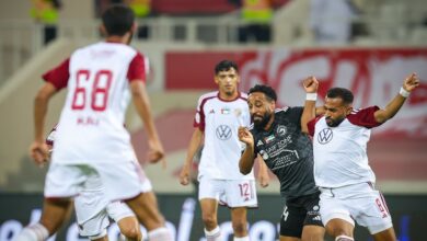 الشارقة ضد الوحدة