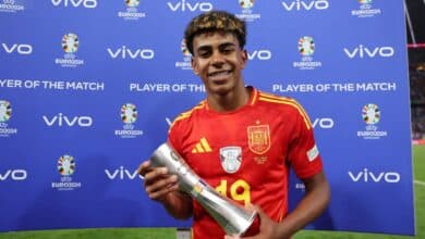 لامين يامال لاعب منتخب إسبانيا