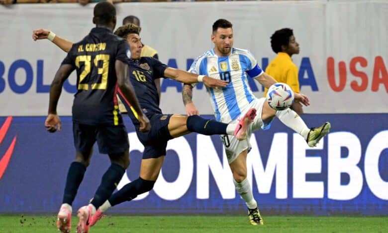 الأرجنتين ضد الإكوادور