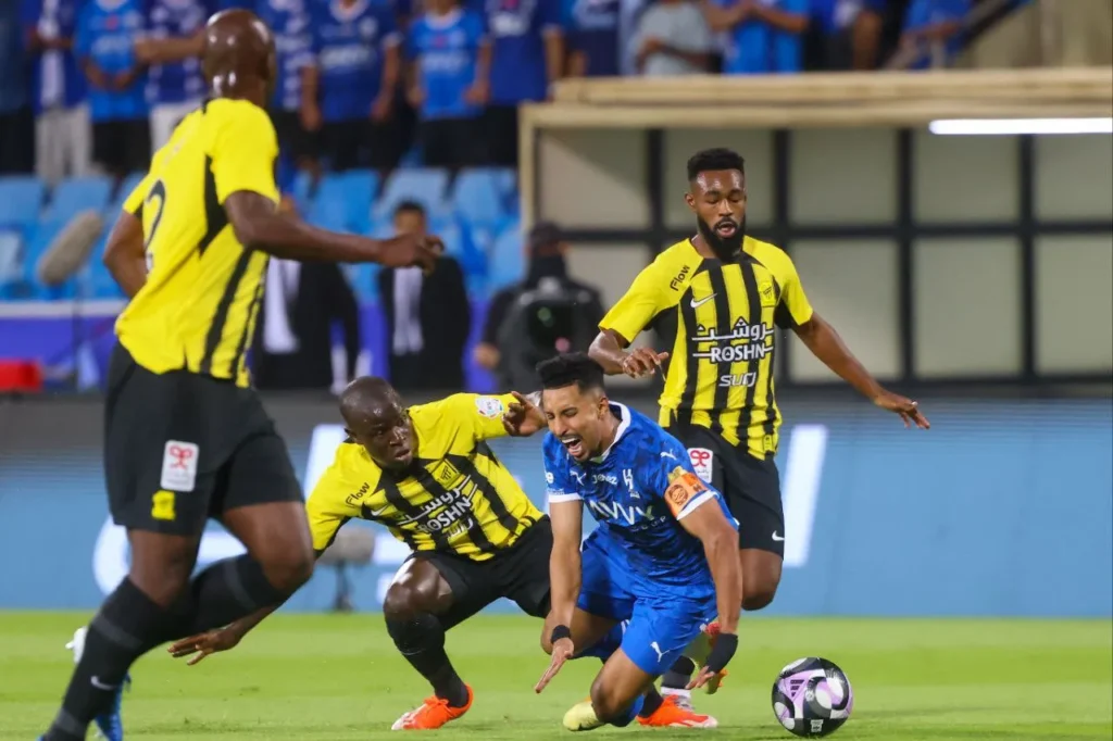 تشكيل الاتحاد ضد الرياض في الدوري السعودي