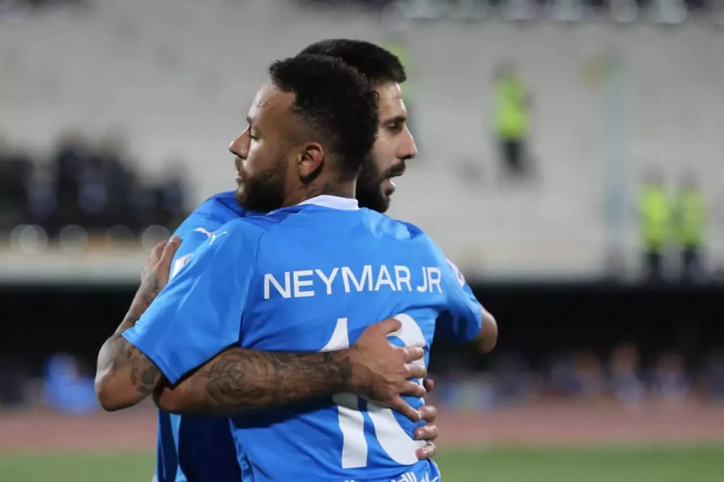 القنوات الناقلة لمباراة الهلال ضد التعاون بالجولة 8 في الدوري السعودي