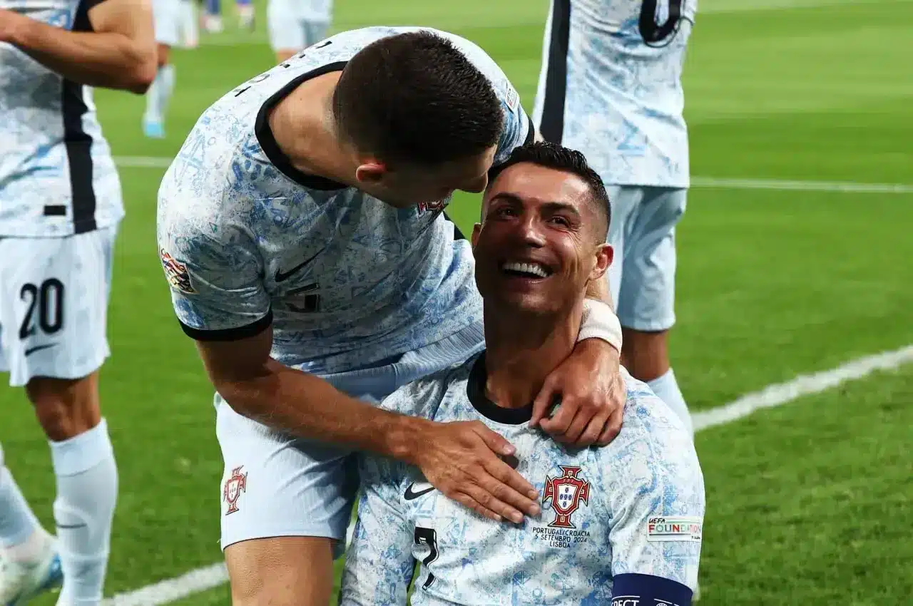 هل غادر السعودية؟ كيف يقضي كريستيانو رونالدو عطلة أعياد الميلاد؟ - 365Scores