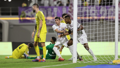 العين ضد الشرطة