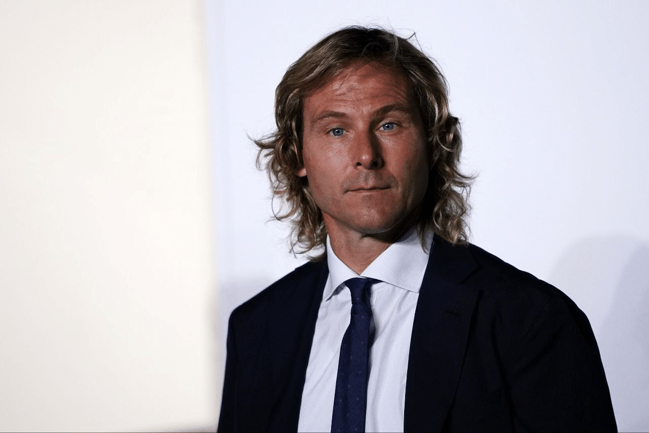 رسميًا.. بافل نيدفيد مديرًا رياضيًا لنادي الشباب السعودي