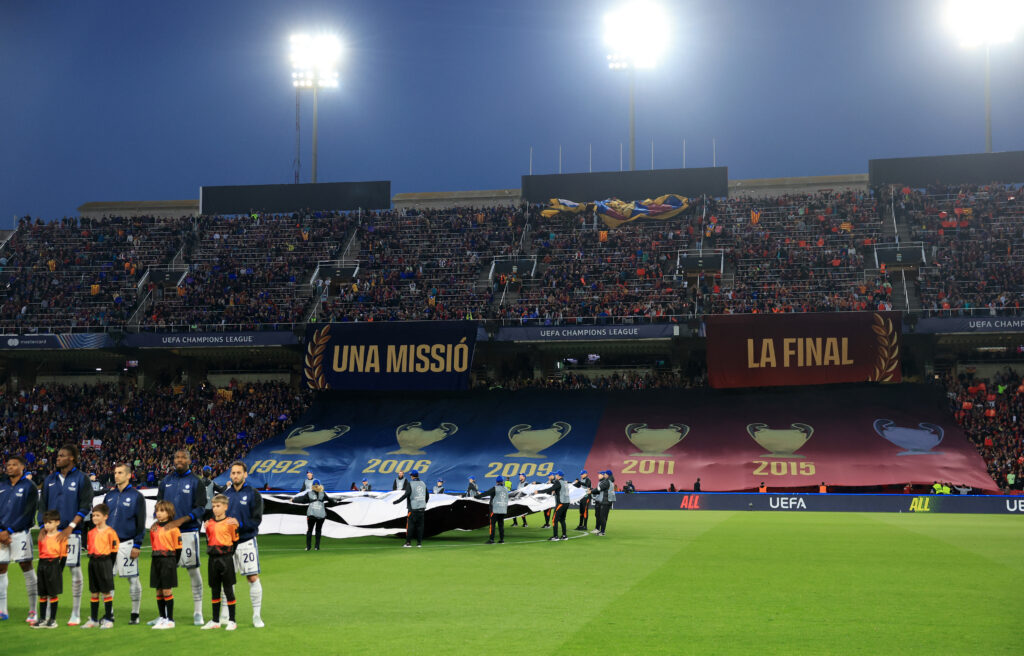 ملعب مونتجويك الأولمبي - جماهير برشلونة