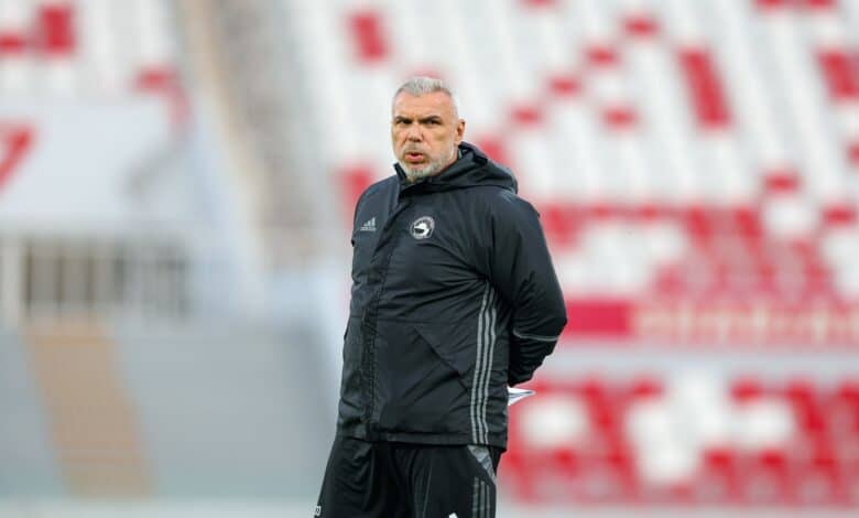 كوزمين مدرب الشارقة