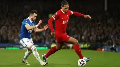 فيرجيل فان دايك - ليفربول - إيفرتون تشكيل ليفربول ضد إيفرتون بالجولة 30 في الدوري الإنجليزي