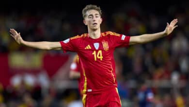 دين هويسين - منتخب إسبانيا