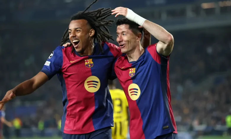 روبرت ليفاندوفسكي - جول كوندي - برشلونة (المصدر:Gettyimages)