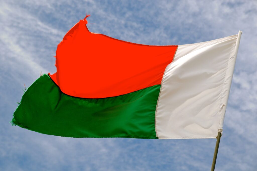 فريق أديما ضد ليميرن من مدغشقر