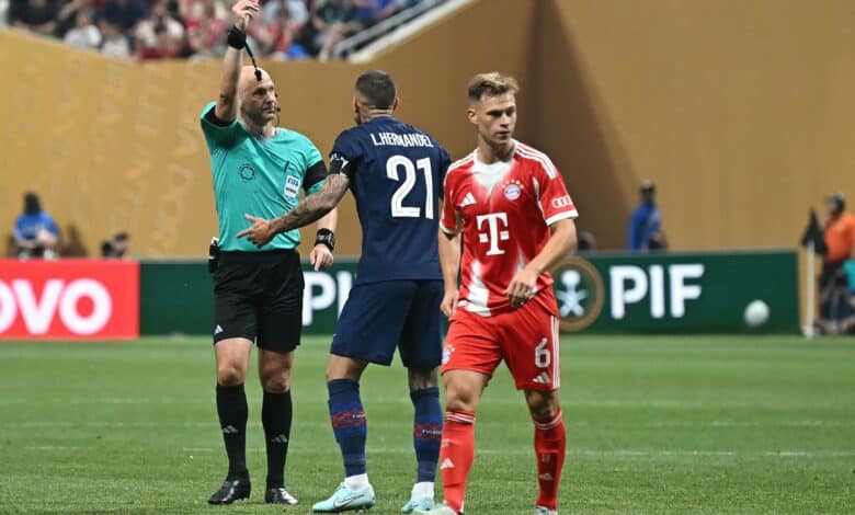 طرد لوكاس هيرنانديز - أنتوني تايلور - جوشوا كيميتش - كأس العالم للأندية - المصدر (getty Images)