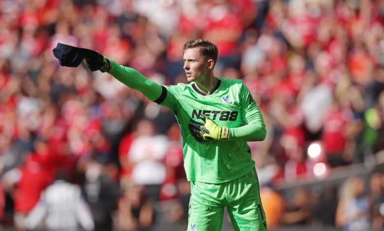 دين هندرسون - كريستال يالاس - المصدر (Getty images)