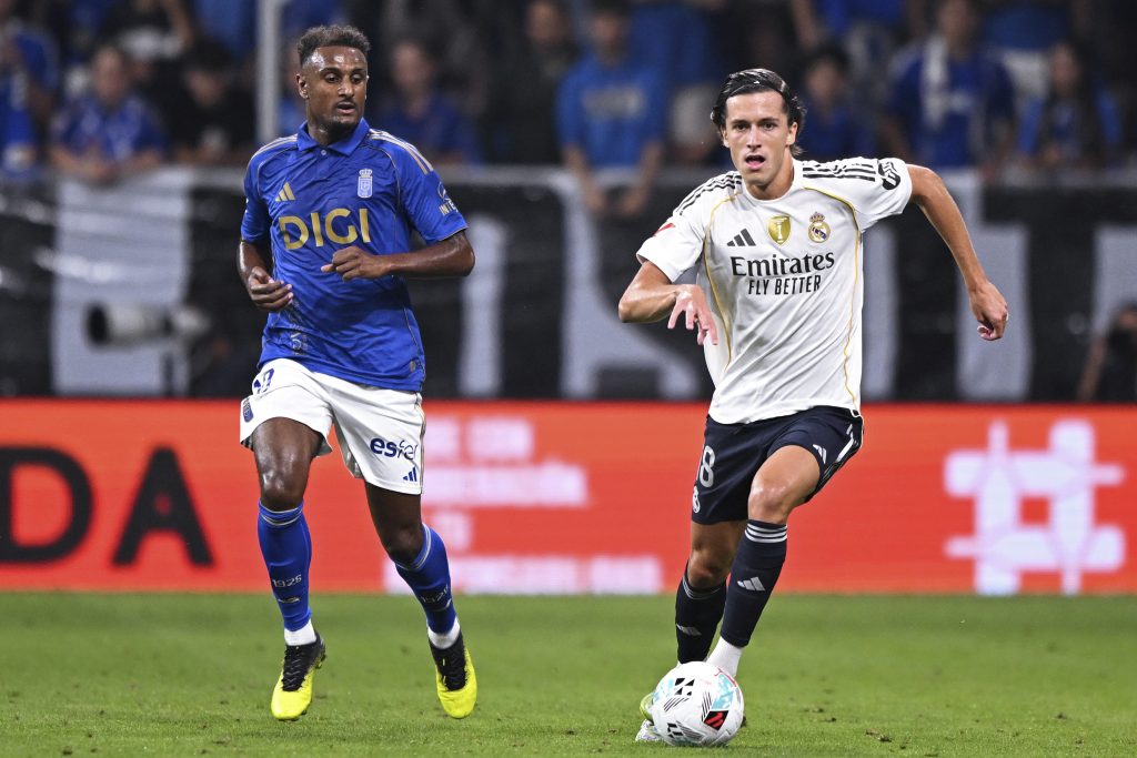 هيثم حسن - ألفارو كاريراس- ريال مدريد ضد ريال اوفييدو - المصدر (Getty images)