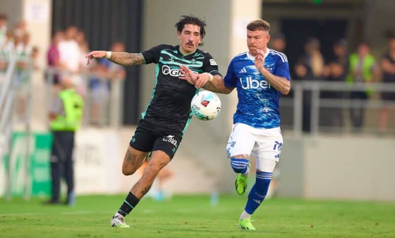 هيكتور بيليرين - كومو ضد ريال بيتيس (المصدر:Gettyimages)