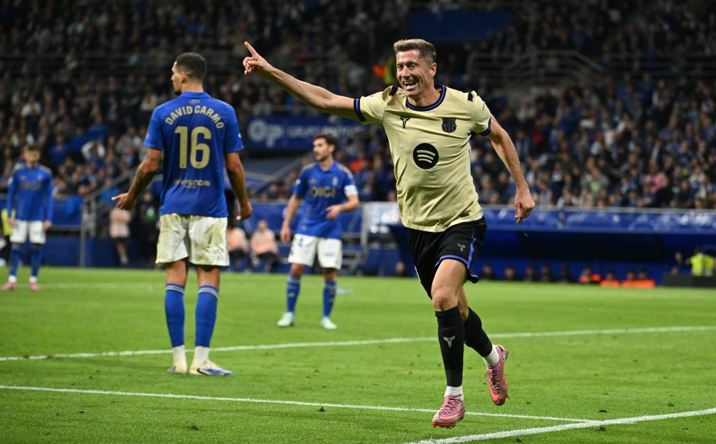 روبرت ليفاندوفسكي - برشلونة ضد ريال أوفييدو (المصدر:Gettyimages)