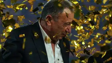 ما عدد بطولات الخطيب مع الأهلي لاعبا ورئيسا؟