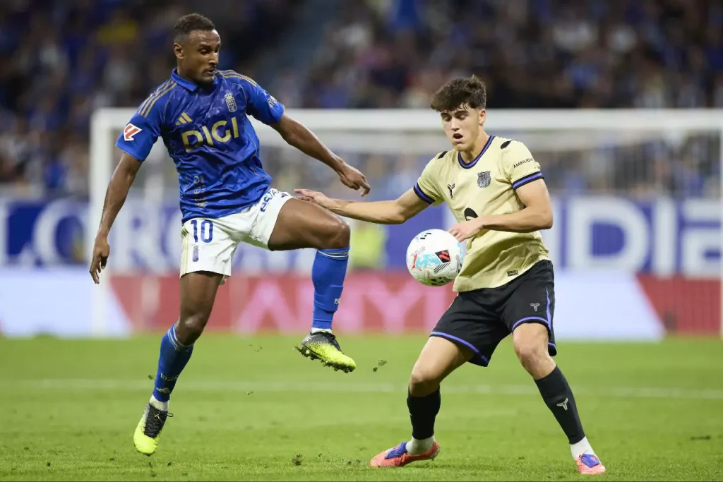 باو كوبارسي - هيثم حسن - برشلونة - ريال أوفييدو (المصدر:Gettyimages)