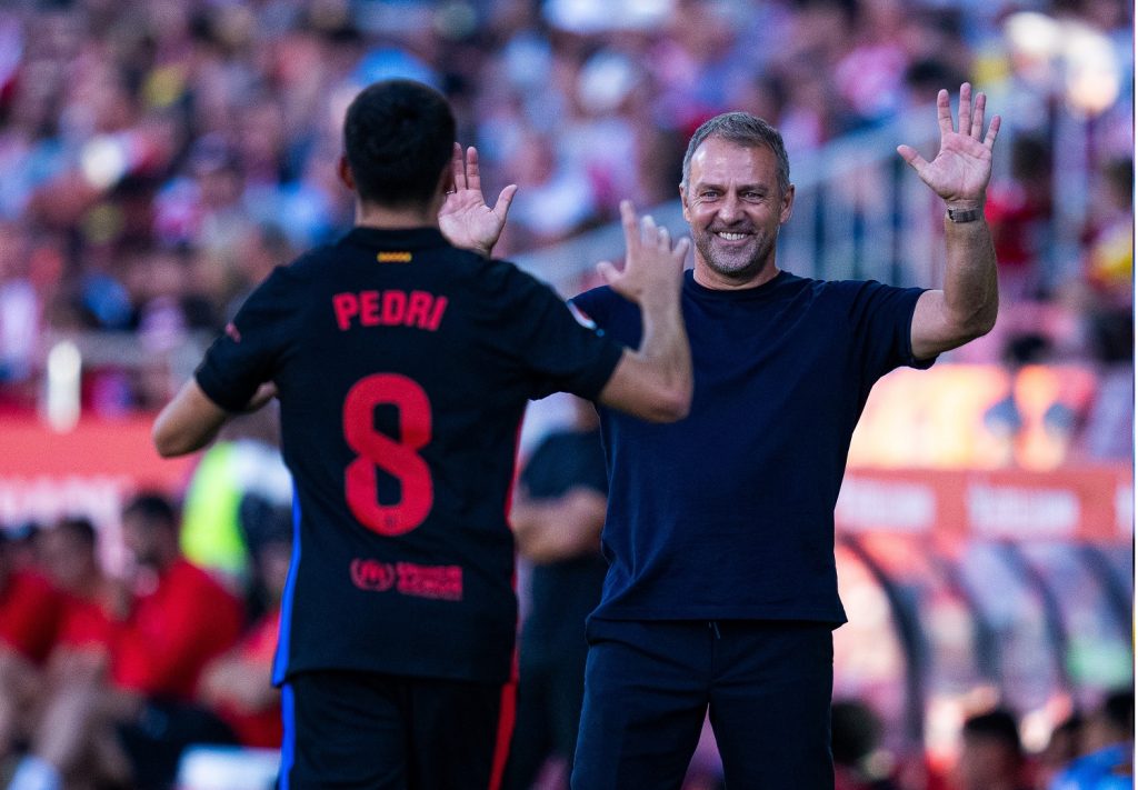 بيدري جونزاليس - هانز فليك - برشلونة - المصدر (Getty images)