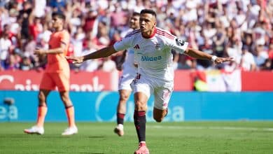 أليكسيس سانشيز لاعب إشبيلية.. المصدر (Getty images)