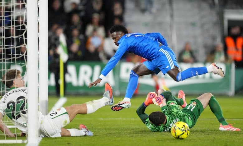 إينياكي بينيا - فينيسيوس جونيور - ريال مدريد - إلتشي - المصدر (Getty images)